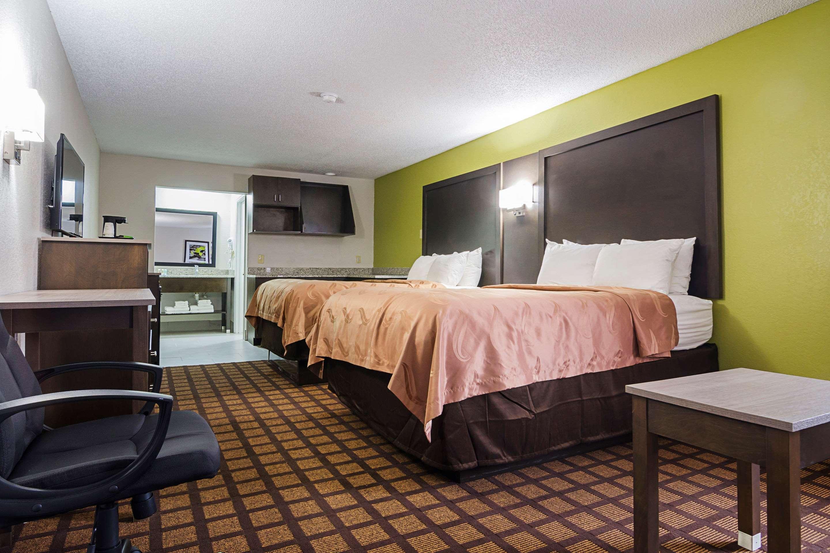 Quality Inn Raeford Ngoại thất bức ảnh