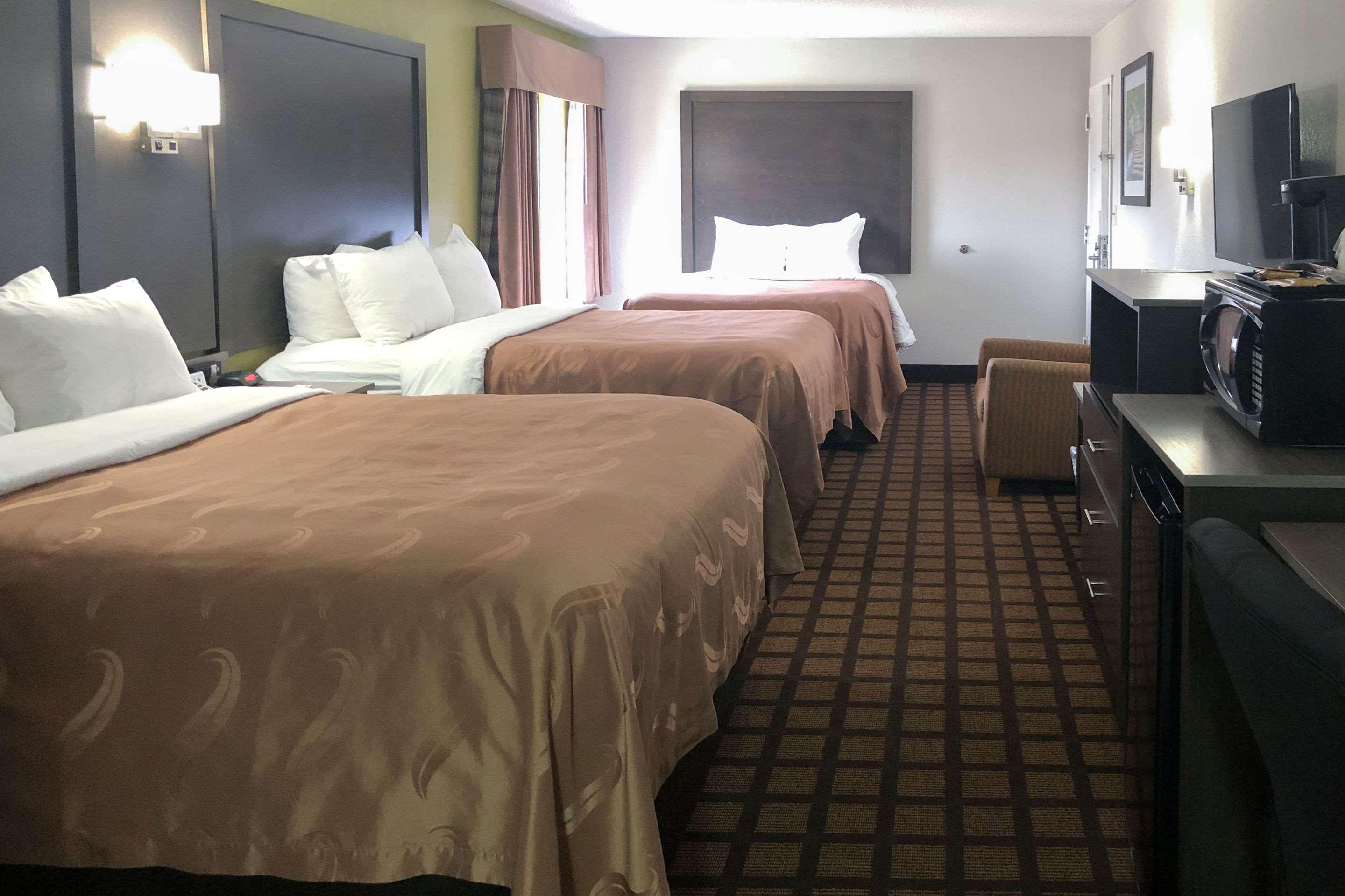 Quality Inn Raeford Ngoại thất bức ảnh